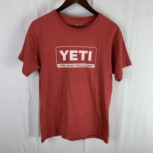 YETI Shirt Adult Medium Red Cooler Outdoor Ice Hiking Cotton Casual Tee Mens‎